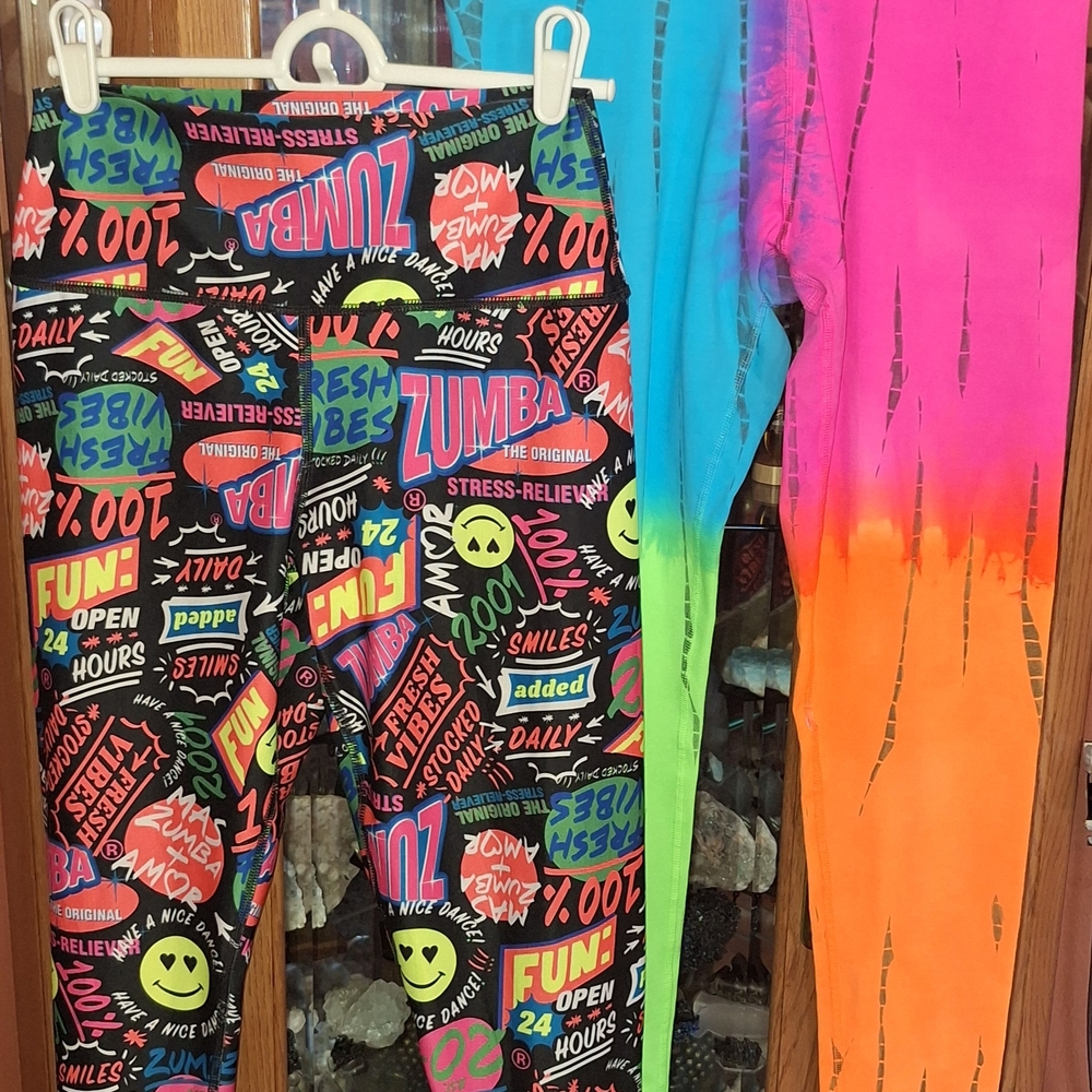 Zumba Fitness Kids Neon Graphic Leggings - Pink, Orange, Blue, Green - Picture 3 of 16